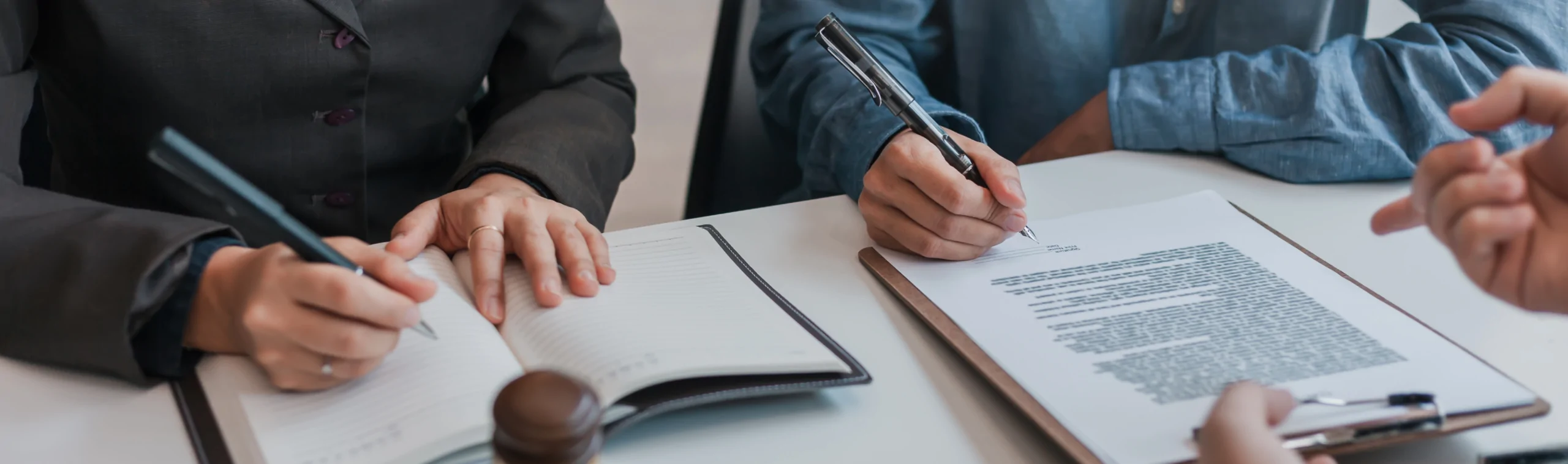 Фахівець з ведення даних та оброблення документів фото 1